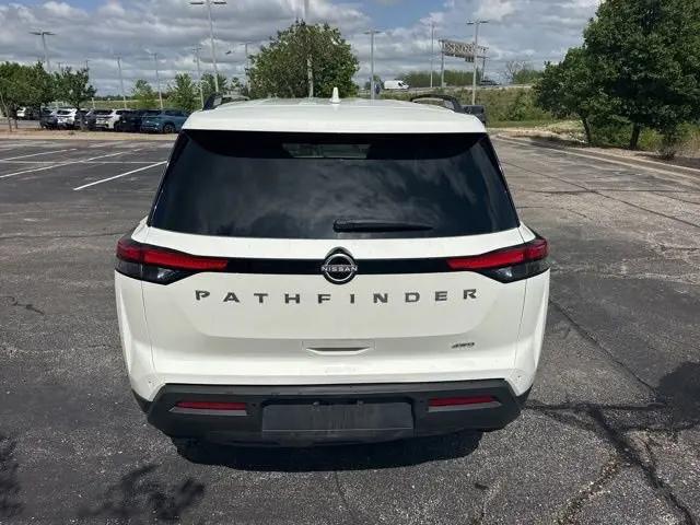2025 Nissan Pathfinder SV 4WD