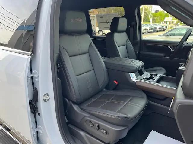2026 Chevrolet Silverado 3500HD Crew Cab, Standard Bed, High Country, 4WD