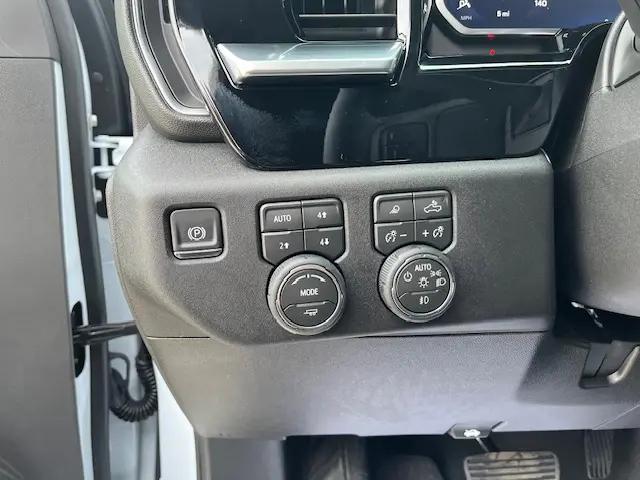 2026 Chevrolet Silverado 3500HD Crew Cab, Standard Bed, High Country, 4WD