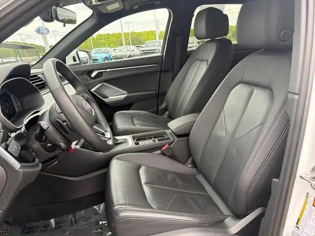 2025 Audi Q3 Premium 45 TFSI S line quattro Tiptronic