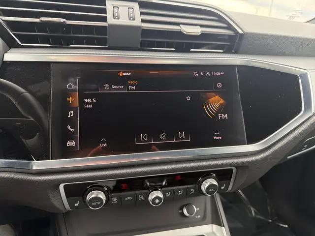 2025 Audi Q3 Premium 45 TFSI S line quattro Tiptronic