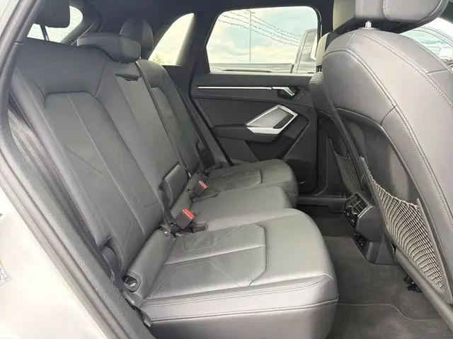2025 Audi Q3 Premium 45 TFSI S line quattro Tiptronic