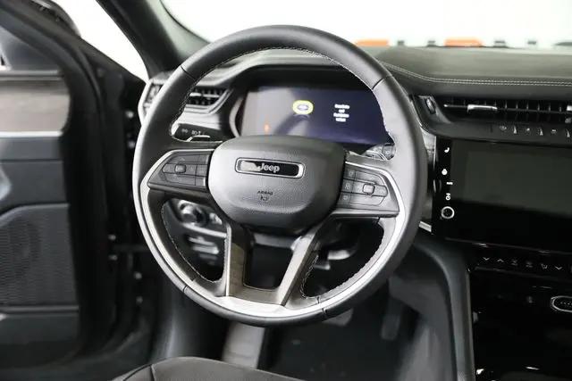 2026 Jeep Grand Cherokee Altitude 4x4