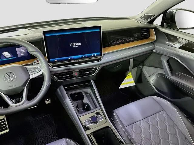 2026 Volkswagen Tiguan SEL R-Line Turbo