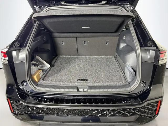 2026 Volkswagen Tiguan SEL R-Line Turbo
