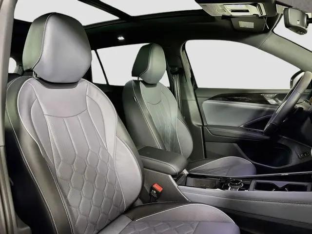 2026 Volkswagen Tiguan SEL R-Line Turbo
