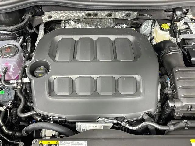 2026 Volkswagen Tiguan SEL R-Line Turbo