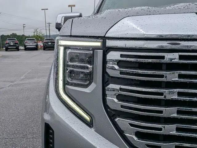 2023 GMC Sierra 1500 4WD Crew Cab Short Box Denali