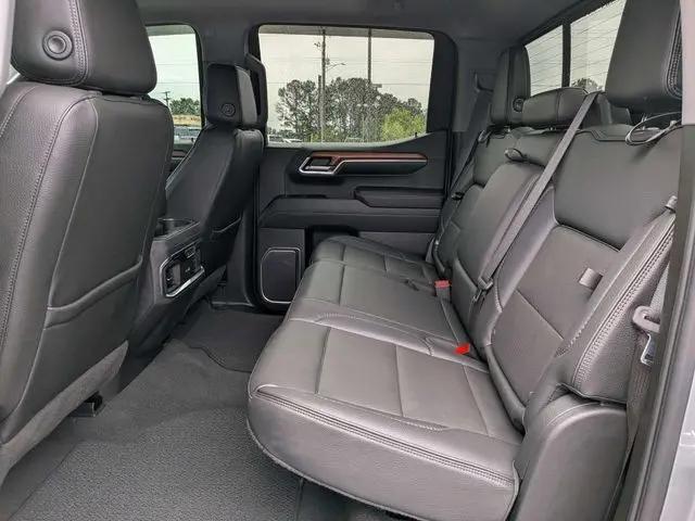 2023 GMC Sierra 1500 4WD Crew Cab Short Box Denali