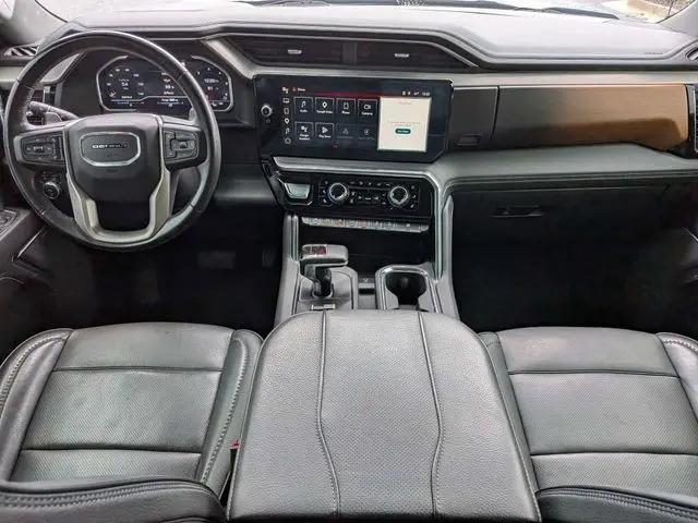 2023 GMC Sierra 1500 4WD Crew Cab Short Box Denali