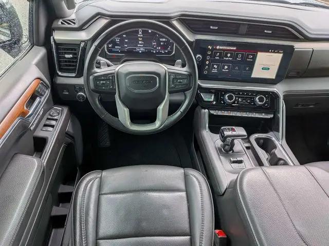 2023 GMC Sierra 1500 4WD Crew Cab Short Box Denali
