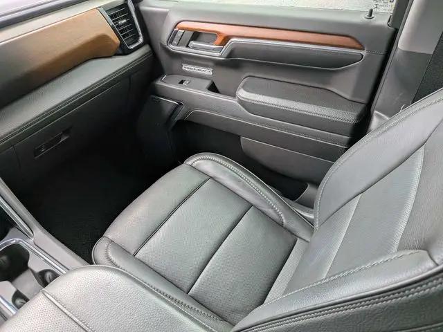 2023 GMC Sierra 1500 4WD Crew Cab Short Box Denali