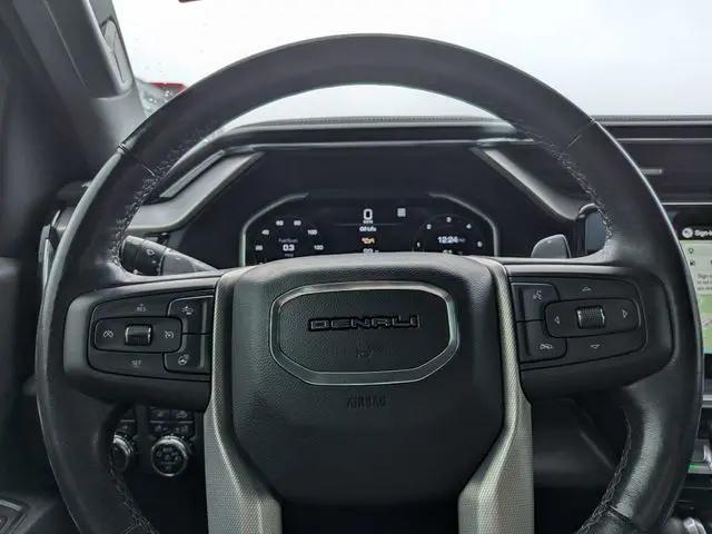 2023 GMC Sierra 1500 4WD Crew Cab Short Box Denali