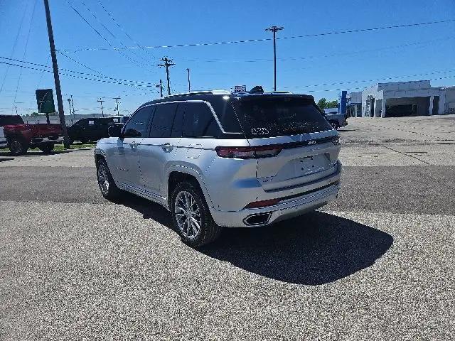 2023 Jeep Grand Cherokee Summit 4x4