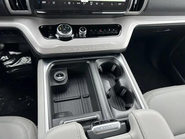 2026 Ford Expedition Max Active MAX