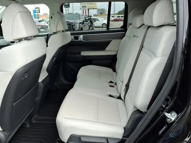2025 Hyundai Santa Fe SE
