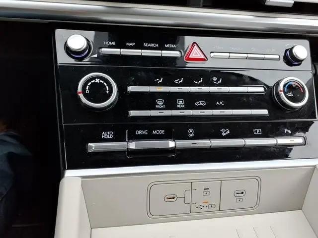 2025 Hyundai Santa Fe SE