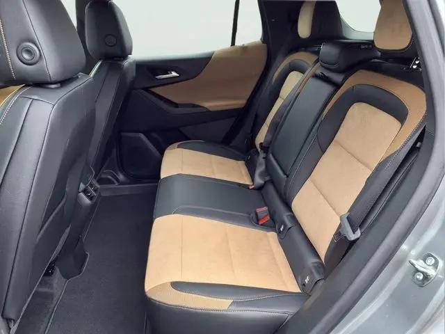 2026 Chevrolet Equinox FWD ACTIV