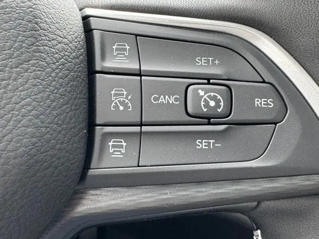 2026 Jeep Grand Cherokee L Altitude 4x4