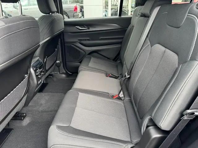 2026 Jeep Grand Cherokee L Altitude 4x4