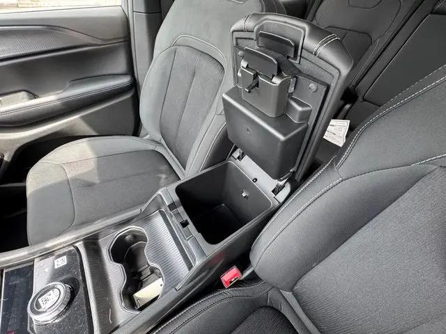 2026 Jeep Grand Cherokee L Altitude 4x4