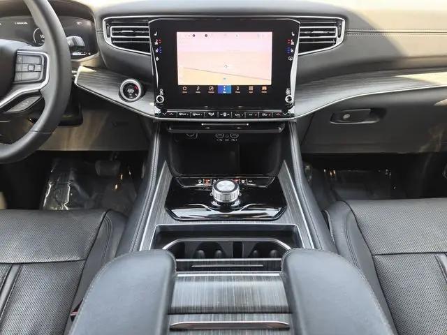 2024 Jeep Wagoneer Series II 4x2
