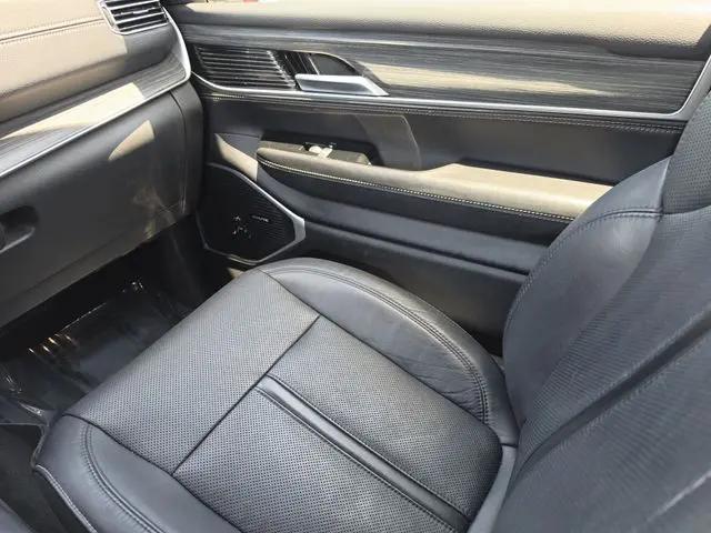 2024 Jeep Wagoneer Series II 4x2