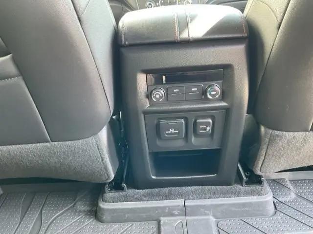 2024 Chevrolet Traverse FWD RS
