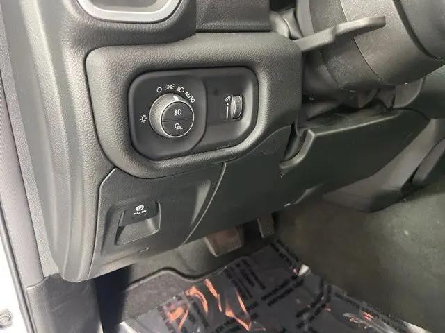 2024 Ram 1500 Big Horn Crew Cab 4x4 5'7" Box