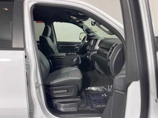 2024 Ram 1500 Big Horn Crew Cab 4x4 5'7" Box