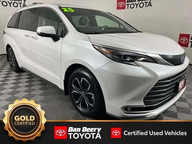 2025 Toyota Sienna Platinum for sale in Cedar Falls, IA
