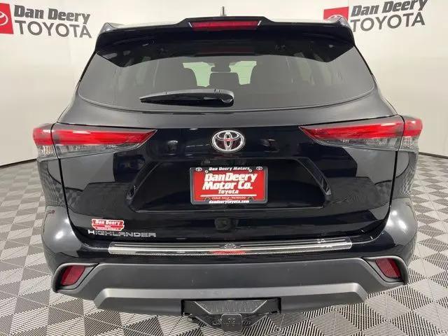 2023 Toyota Highlander L