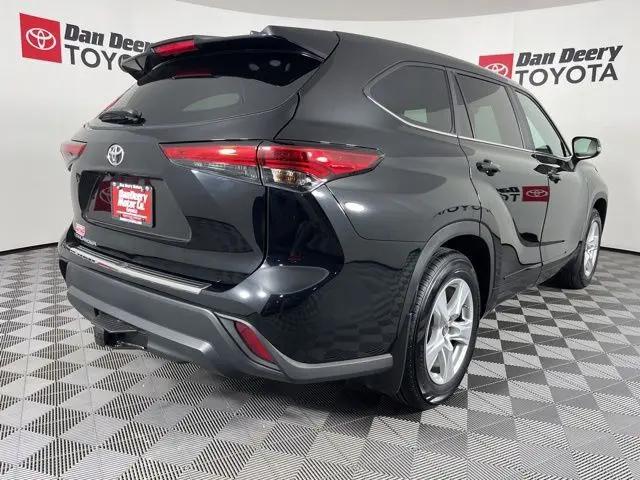 2023 Toyota Highlander L