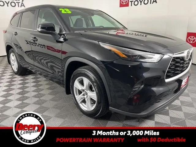 2023 Toyota Highlander L for sale in Cedar Falls, IA