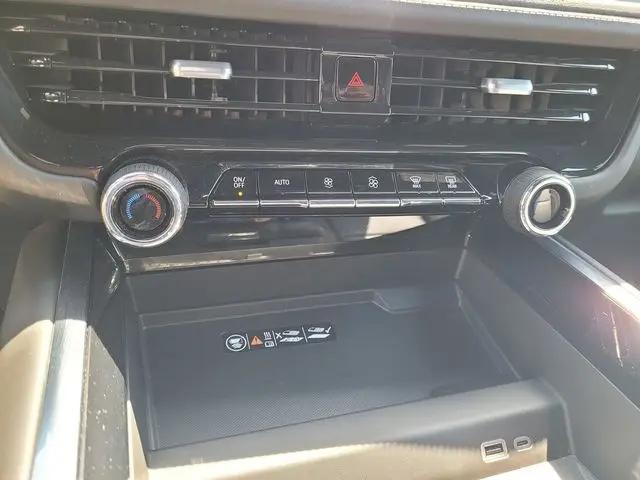 2025 Chevrolet Tahoe 4WD LT
