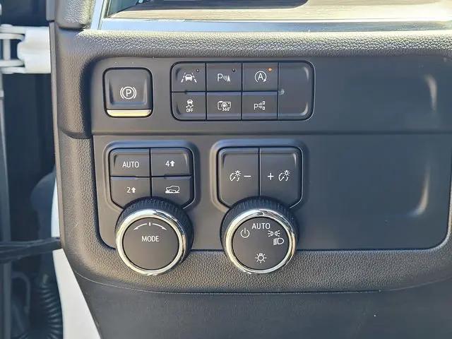 2025 Chevrolet Tahoe 4WD LT