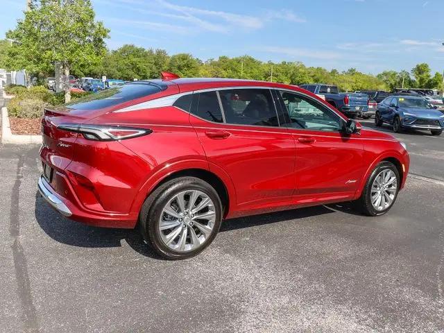 2024 Buick NV Avenir FWD