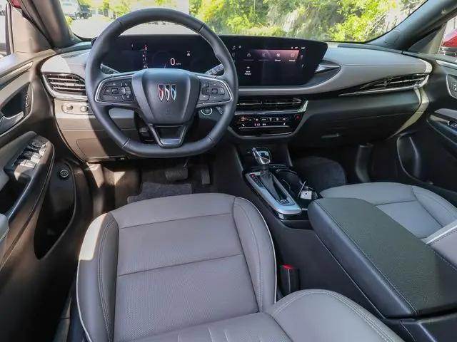 2024 Buick NV Avenir FWD