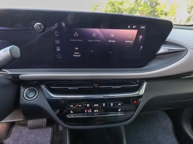 2024 Buick NV Avenir FWD