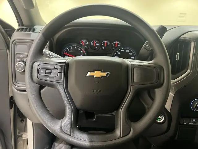 2026 Chevrolet Silverado 1500 2WD Crew Cab Short Bed Custom