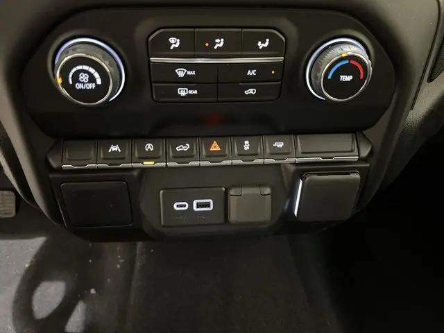 2026 Chevrolet Silverado 1500 2WD Crew Cab Short Bed Custom
