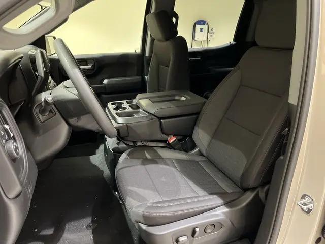 2026 Chevrolet Silverado 1500 2WD Crew Cab Short Bed Custom