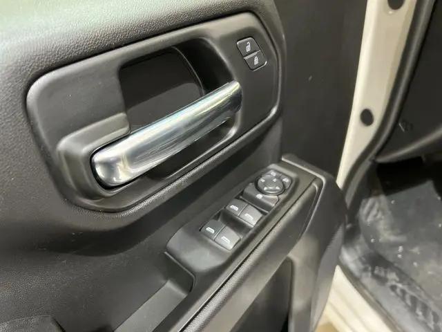 2026 Chevrolet Silverado 1500 2WD Crew Cab Short Bed Custom
