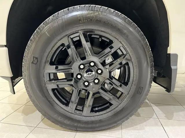 2026 Chevrolet Silverado 1500 2WD Crew Cab Short Bed Custom