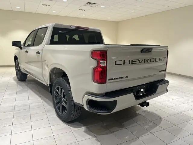 2026 Chevrolet Silverado 1500 2WD Crew Cab Short Bed Custom