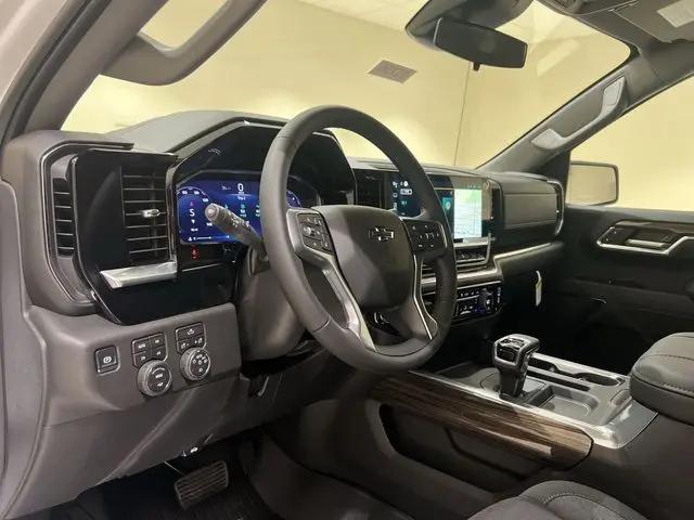 2026 Chevrolet Silverado 1500 4WD Crew Cab Short Bed LT Trail Boss