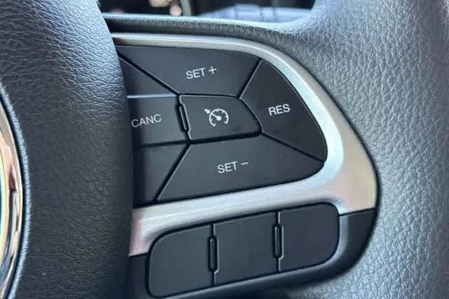 2023 Jeep Renegade Latitude 4x4