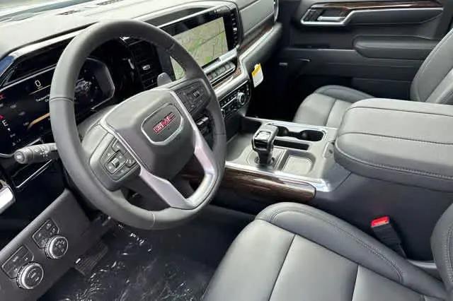 2026 GMC Sierra 1500 Crew Cab, Short Bed, Elevation, 4WD