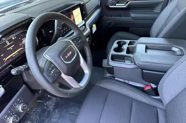 2026 GMC Sierra 1500 Crew Cab, Short Bed, SLE, 4WD