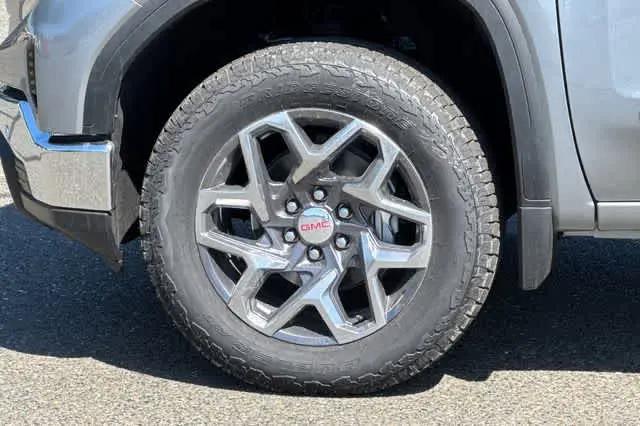 2026 GMC Sierra 1500 Crew Cab, Short Bed, SLE, 4WD